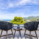 Politimi Luxury Retreat *