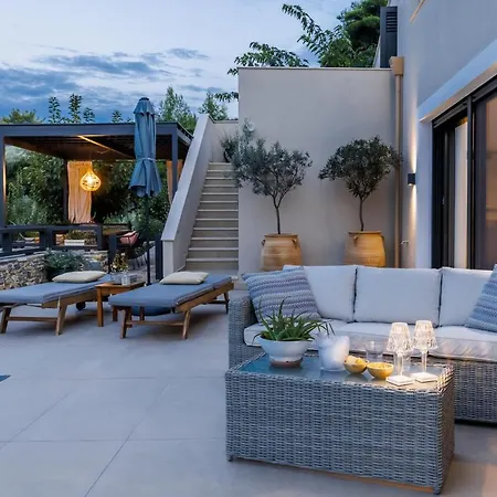 Politimi Luxury Retreat Villa *