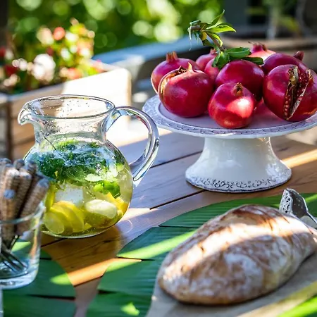 Politimi Luxury Retreat Villa *