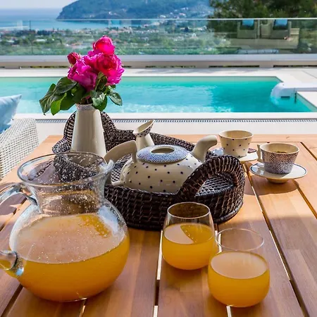 Politimi Luxury Retreat Villa *